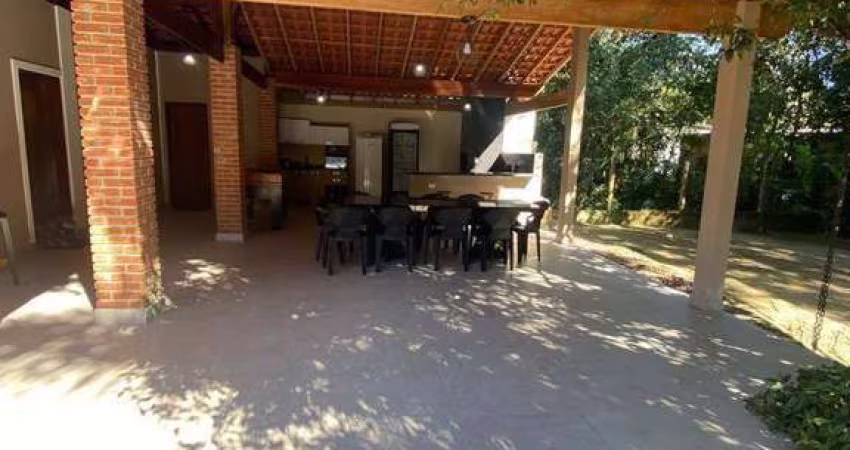 Casa com 3 dormitórios à venda, 171 m² por R$ 980.000,00 - Maitinga - Bertioga/SP
