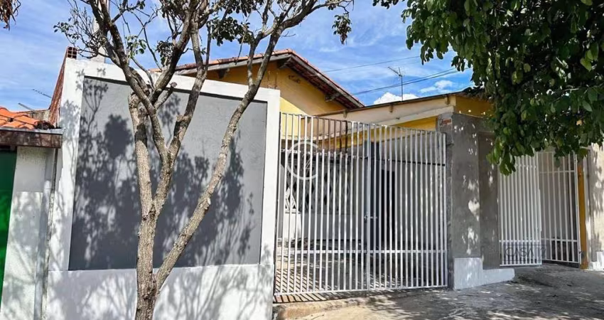 Casa recém reformada com 3 dormitórios e edícula à venda, 146 m² por R$ 650.000 - Vila Maria - São José dos Campos/SP