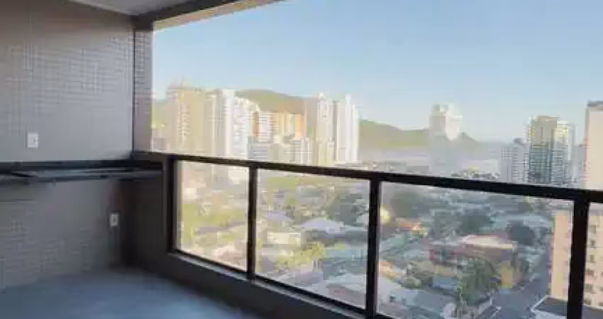 Para poucos: duplex com varanda gourmet e 2 suítes no canto do forte