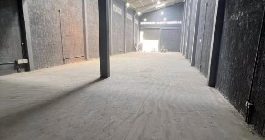 Galpão Comercial com Mezanino na Guilhermina - Praia Grande
