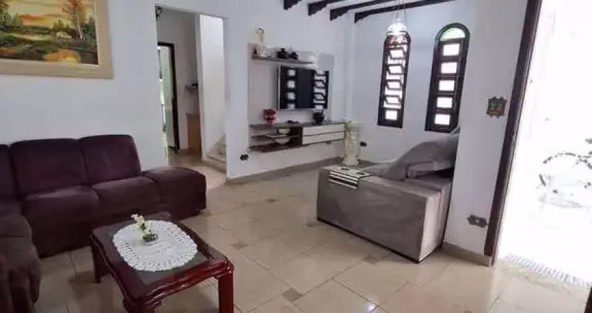 Venda-se Enorme Casa/Sobrado no Boqueirão - Praia Grande