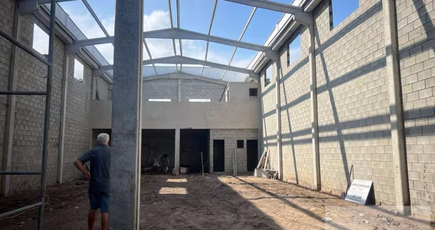 Galpão 360m2 Portão Automático - Guilhermina - Locação R$ 15.000