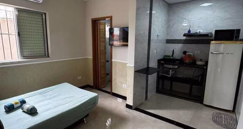 VENDE-SE KITNET REFORMADA LADO PRAIA OCIAN
