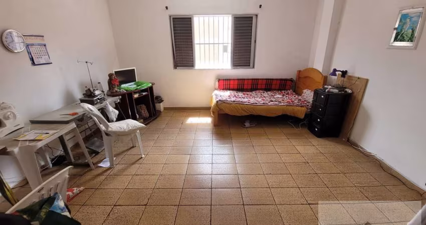 Kitinete 200 metros da praia no Boqueirão R$ 185.000