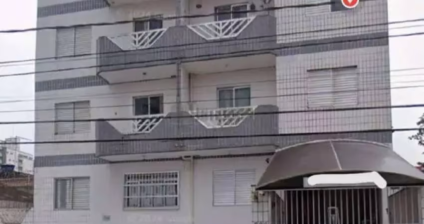 Apartamento a 450m da praia – 2 dormitórios, sacada ampla, 1 vaga na ocian