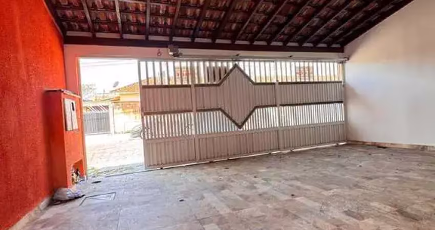 Sobrado triplex 03 dormitórios suite 170m2 guilhermina - r$ 850.000