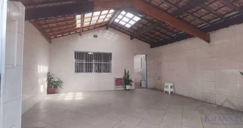 Casa com 2 quartos à venda em Guilhermina, Praia Grande 