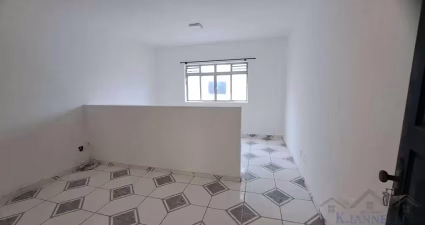 Aluguel de kitnet – 30m², próxima ao comércio e praia na ocian