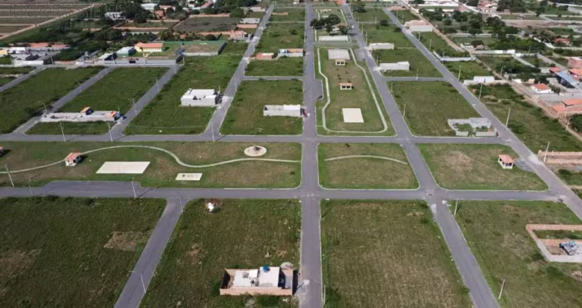 Terreno à venda na Rua Excede, Novo Horizonte, Feira de Santana