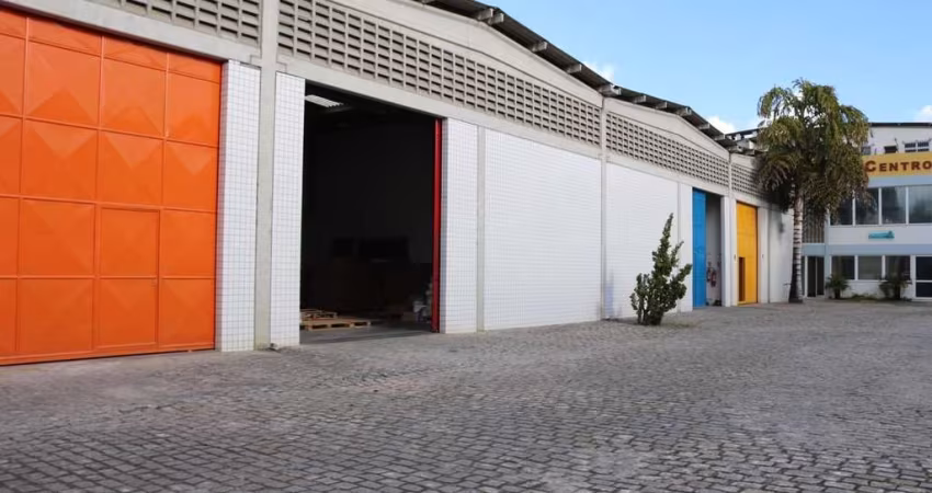 Barracão / Galpão / Depósito com 4 salas para alugar no Pitangueiras, Lauro de Freitas 