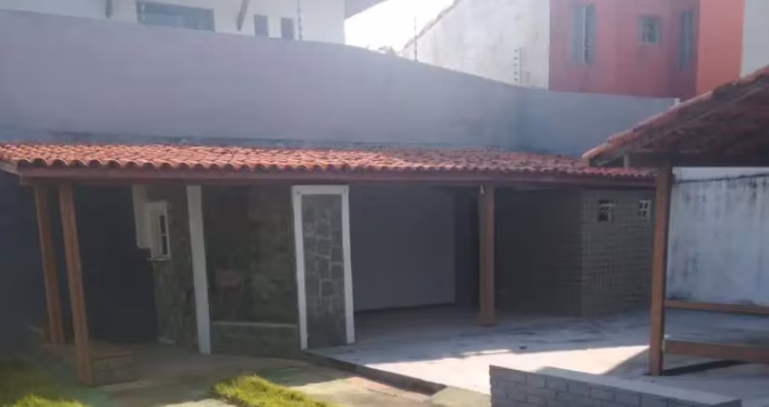 Casa comercial com 1 sala à venda na Avenida Praia de Itapoan, Vilas do Atlantico, Lauro de Freitas