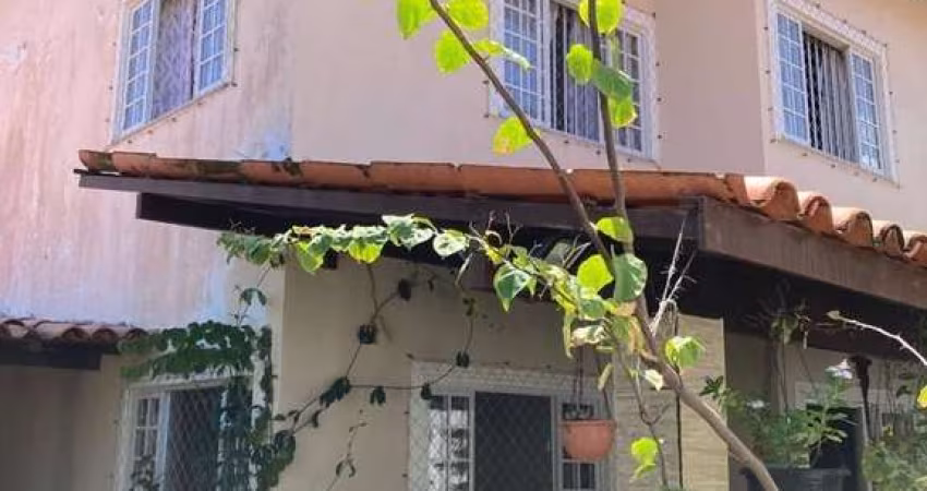 Casa em condomínio fechado com 3 quartos à venda no Stella Maris, Salvador 