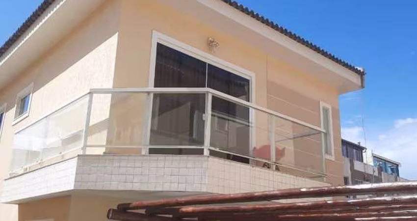 EXCELENTE CASA COM 4/4 EM CONDOMÍNIO FECHADO!