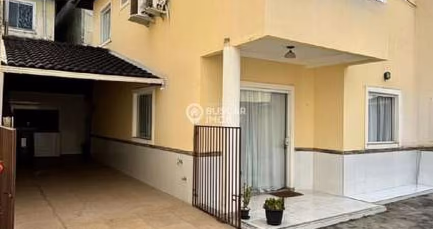 CASA COM 3/4 EM IPITANGA