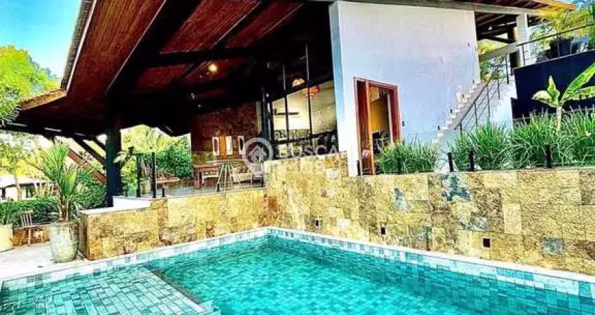 Casa em condomínio fechado com 4 quartos à venda na Avenida Santos Dumont, Estrada do Coco, Lauro de Freitas