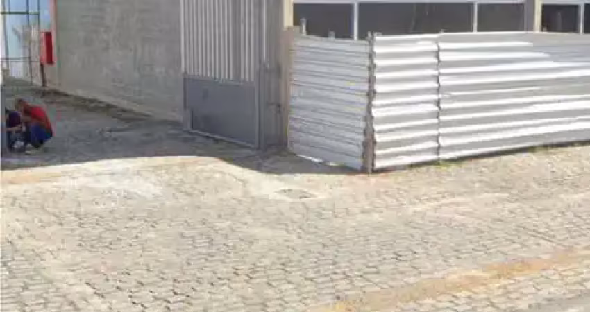Barracão / Galpão / Depósito para alugar na Rua Antônio Fagundes Pereira, 473, Buraquinho, Lauro de Freitas