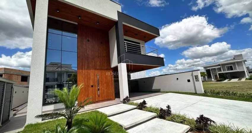 Linda Casa no condomínio Caledônia