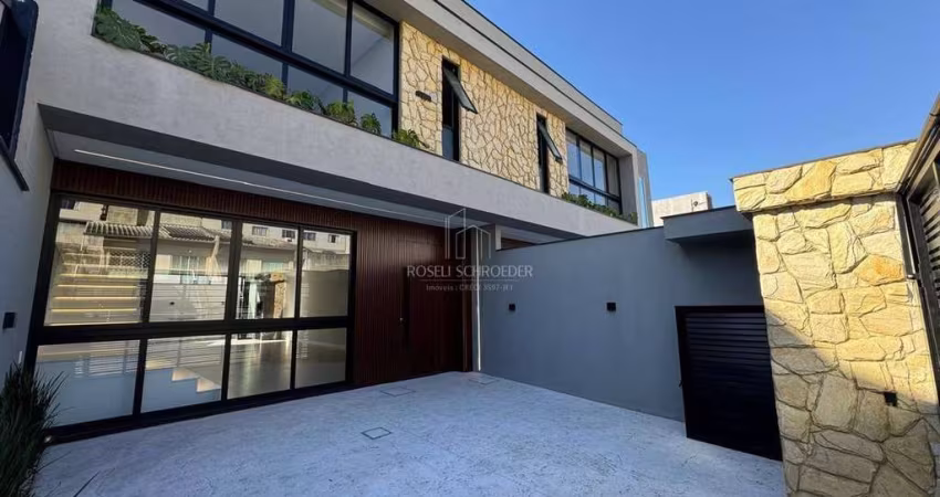 Sobrado de alto padrão no bairro São Francisco de Assis!