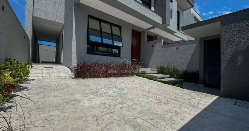 Amplo sobrado pronto para morar no bairro areias em camboriú!