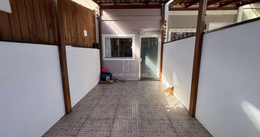 Sobrado no bairro são francisco de assis, loteamento santa clara!