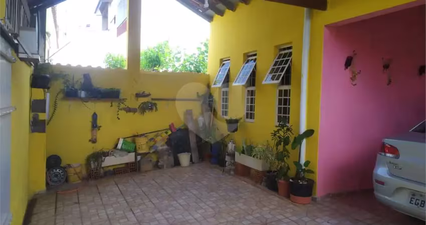 Casa com 3 quartos à venda em Wanel Ville - SP