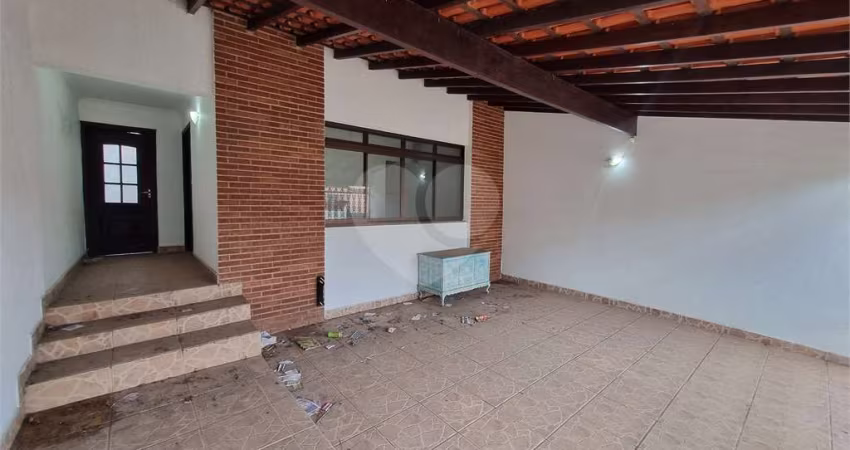 Casa com 3 quartos à venda em Wanel Ville - SP
