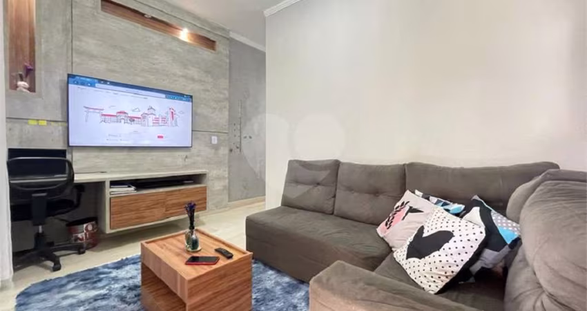 Casa com 2 quartos à venda em Jardim Wanel Ville V - SP