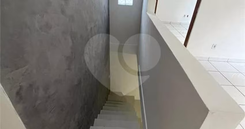 Casa com 3 quartos à venda em Jardim Wanel Ville Iv - SP