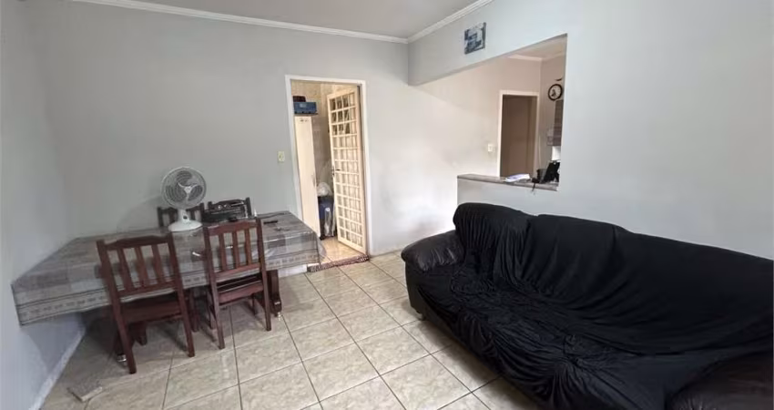 Casa com 2 quartos à venda em Jardim Wanel Ville Iv - SP