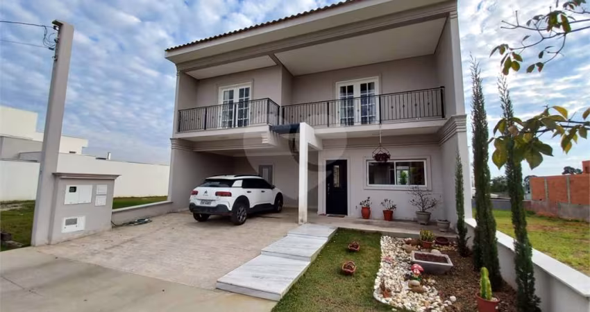 Condomínio com 3 quartos à venda em Aparecidinha - SP