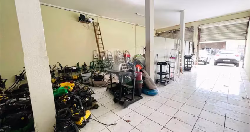 Salão Comercial com 2 quartos à venda em Jardim Simus - SP