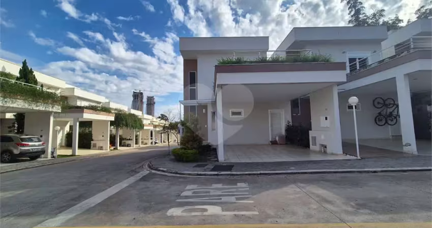 Casa em condomínio fechado com 3 quartos à venda na Ottília Wey Pereira, Boa Vista, Sorocaba