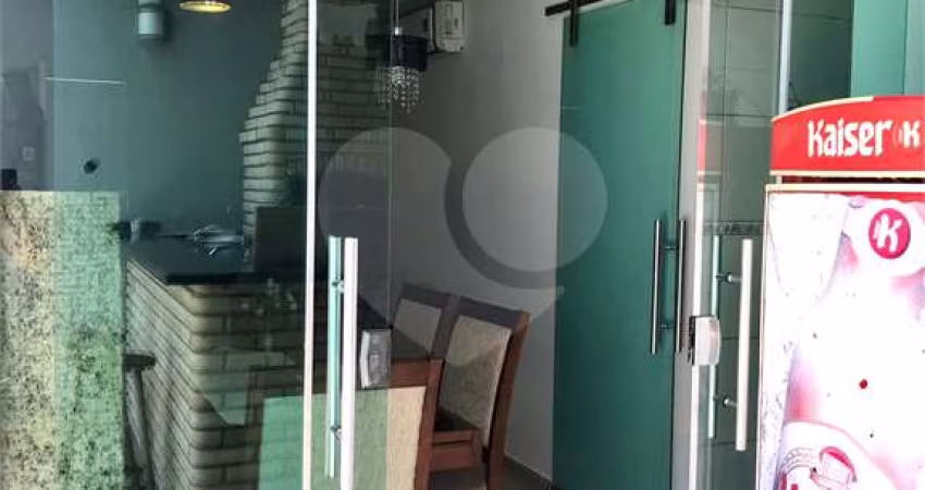 Condomínio com 3 quartos à venda em Vila Haro - SP