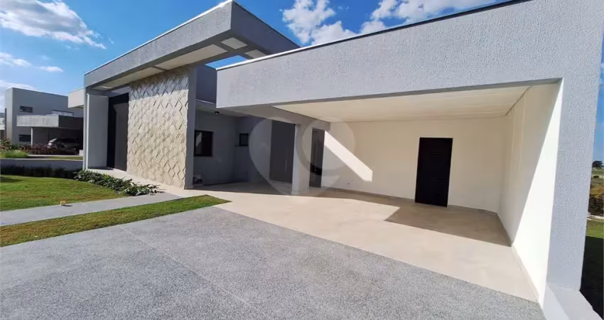 Casa  à venda com 3 quartos, sendo 3 suítes,  no condomínio village ipanema, araçoiaba da serra - sp