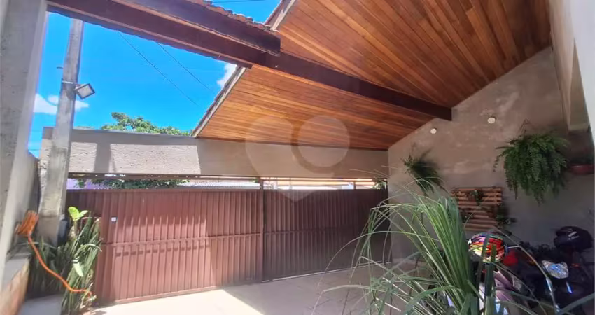 Casa com 4 quartos à venda em Parque Esmeralda - SP