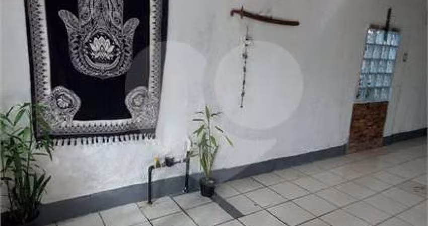 Prédio inteiro para locação em Vila Santana - SP