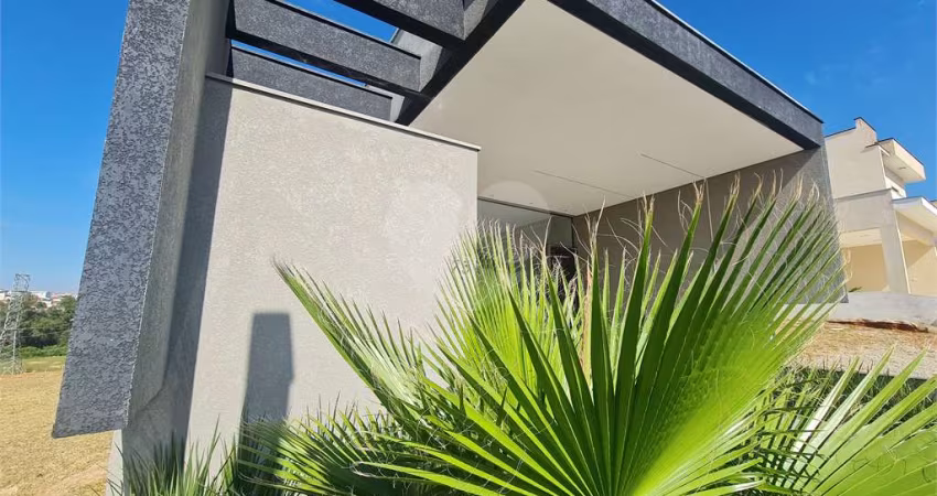 Condomínio com 3 quartos à venda em Wanel Ville - SP
