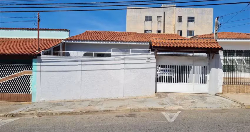 Casa com 3 quartos à venda em Vila Fiori - SP