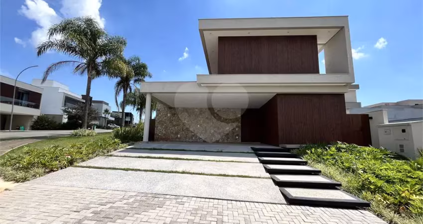 Casa  à venda com 4 quartos, sendo 4 suítes,  no condomínio alphaville nova esplanada 3, votorantim - sp
