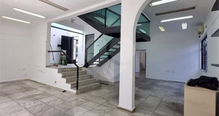 Sobrado com 3 quartos para locação em Jardim Santa Rosália - SP