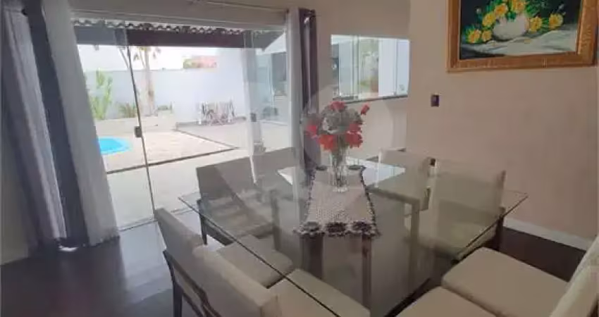 Casa em condomínio fechado para alugar na Lucas Nogueira Garcês, Centro, Araçoiaba da Serra