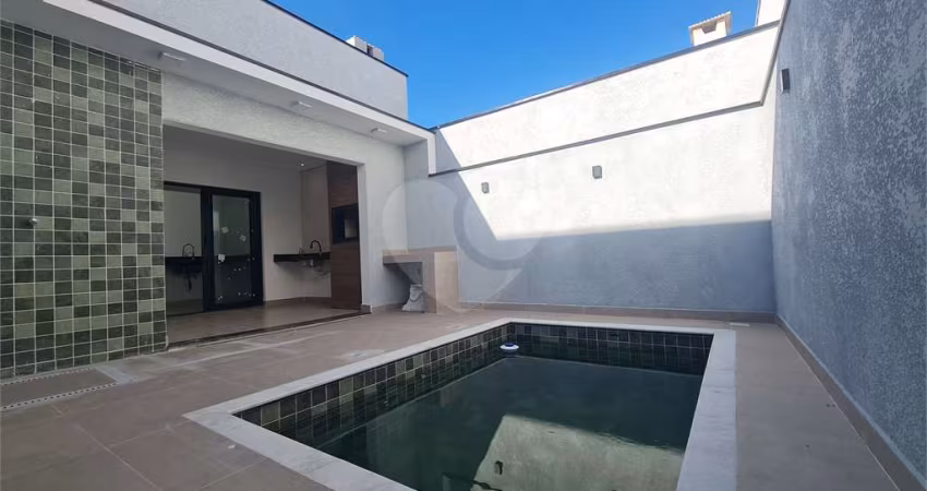 Condomínio com 3 quartos à venda em Cajuru Do Sul - SP