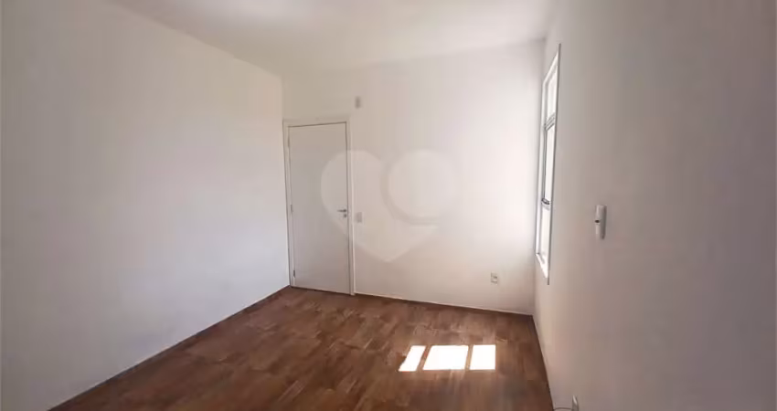 Apartamento com 2 quartos para locação em Aparecidinha - SP