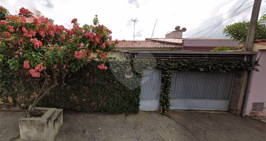Casa com 3 quartos para locação em Jardim Maria Do Carmo - SP