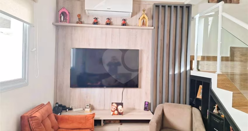 Condomínio com 2 quartos à venda em Jardim Simus - SP