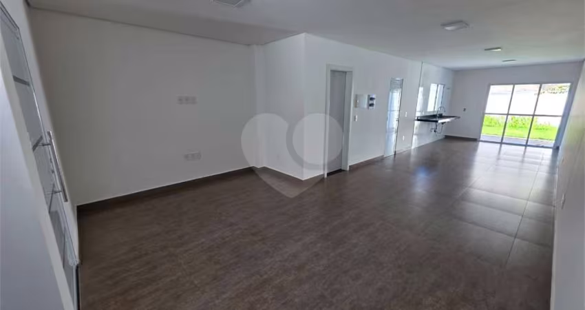 Sobrado com 3 quartos à venda em Jardim São Carlos - SP