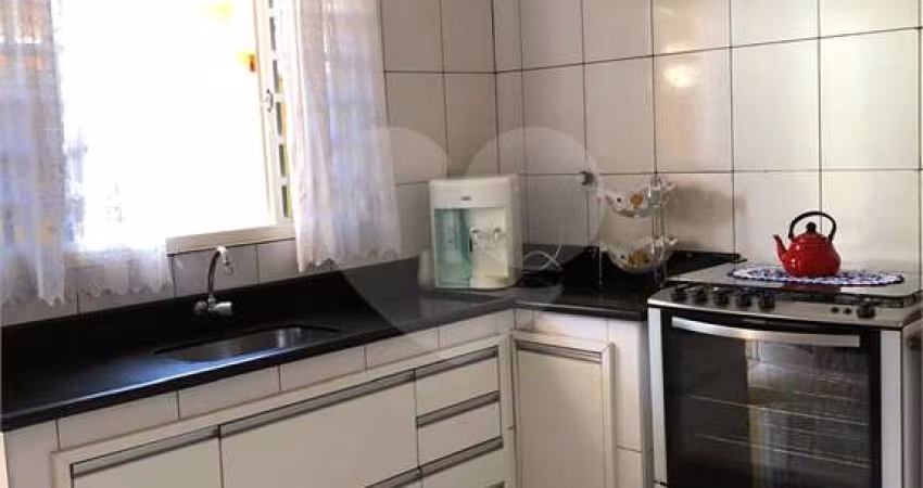 Casa com 4 quartos à venda em Vila Colorau - SP
