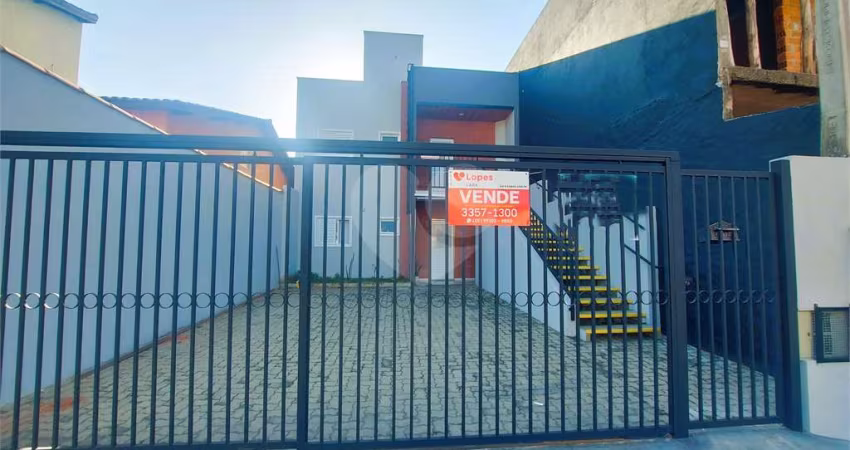 Casa de vila com 2 quartos à venda em Jardim Santa Bárbara - SP