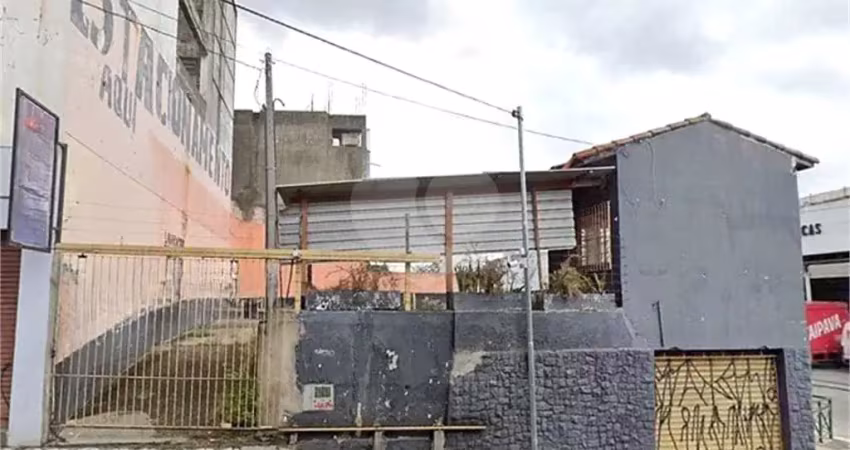 Terreno à venda ou para locação em Centro - SP