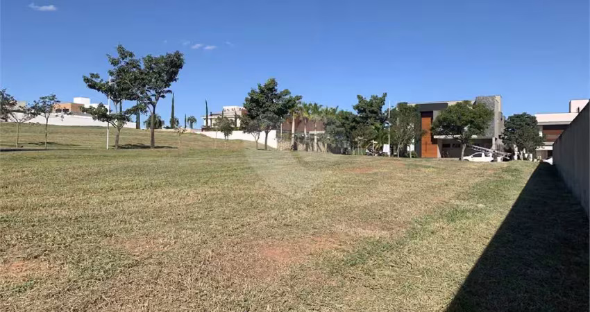 Terreno em condomínio fechado à venda na Rodovia Raposo Tavares Km 108, Residencial Saint Patrick, Sorocaba